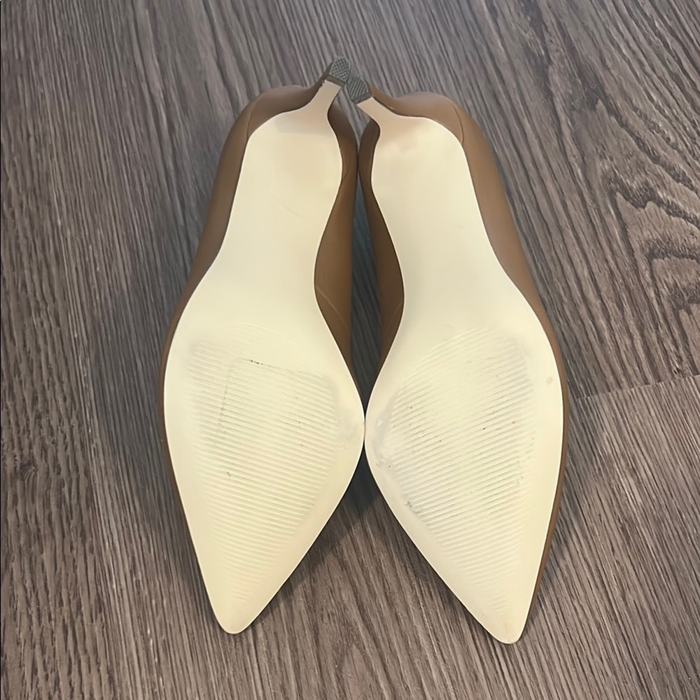 Tan Pointed Toe Heels - Picture 2 of 7